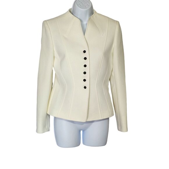 Tahari Women's Cream Ribbed Blazer Jacket With Black Buttons - Picture 1 of 8